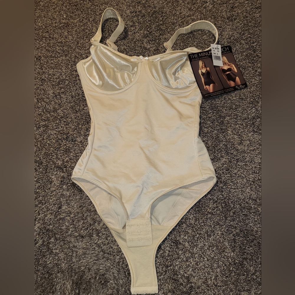 NWT  VA BIEN - Minus Touch Underwire Bodysuit Size 34C
